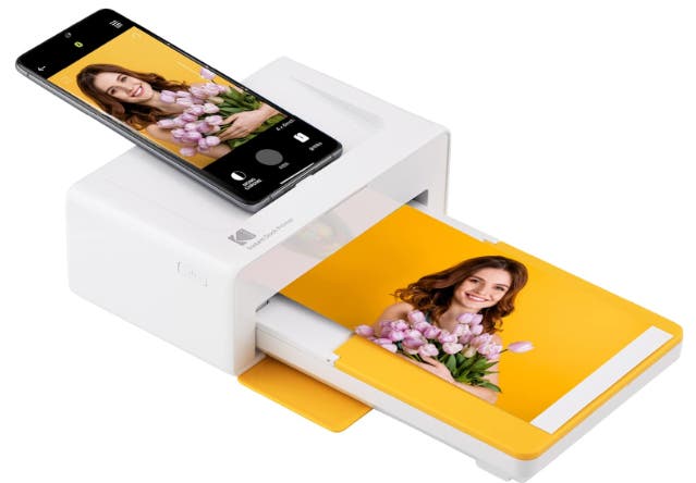 Portable photo outlet printer 4x6