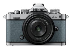 Nikon Z fc Chalk Blue + NIKKOR Z 28 f/2.8 (SE)