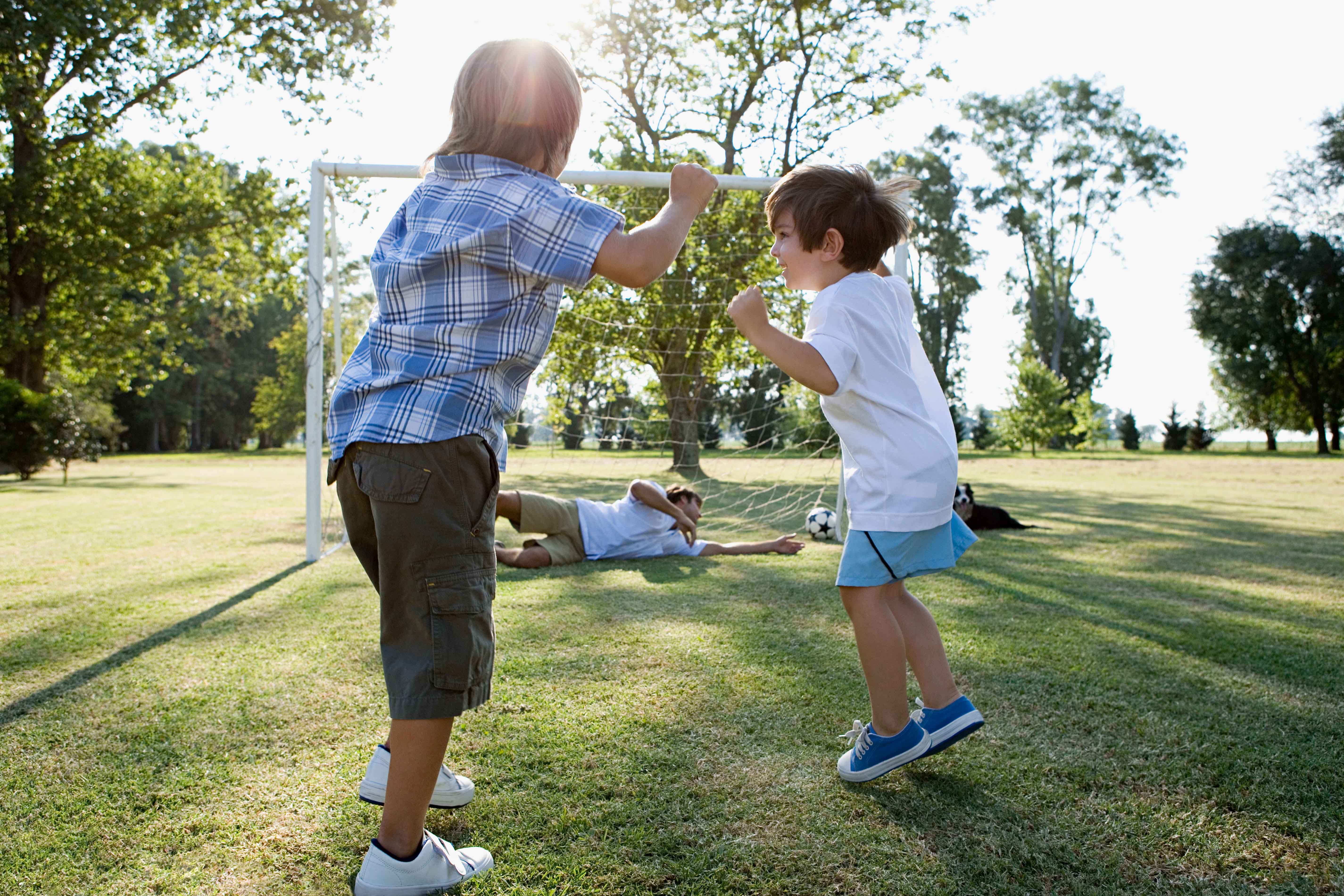 Photographing Your Kids = Child’s Play