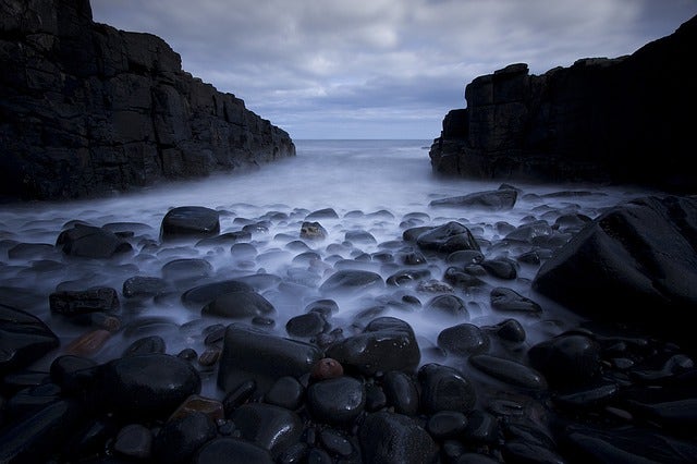 light-exposure-to-rocky-inlet