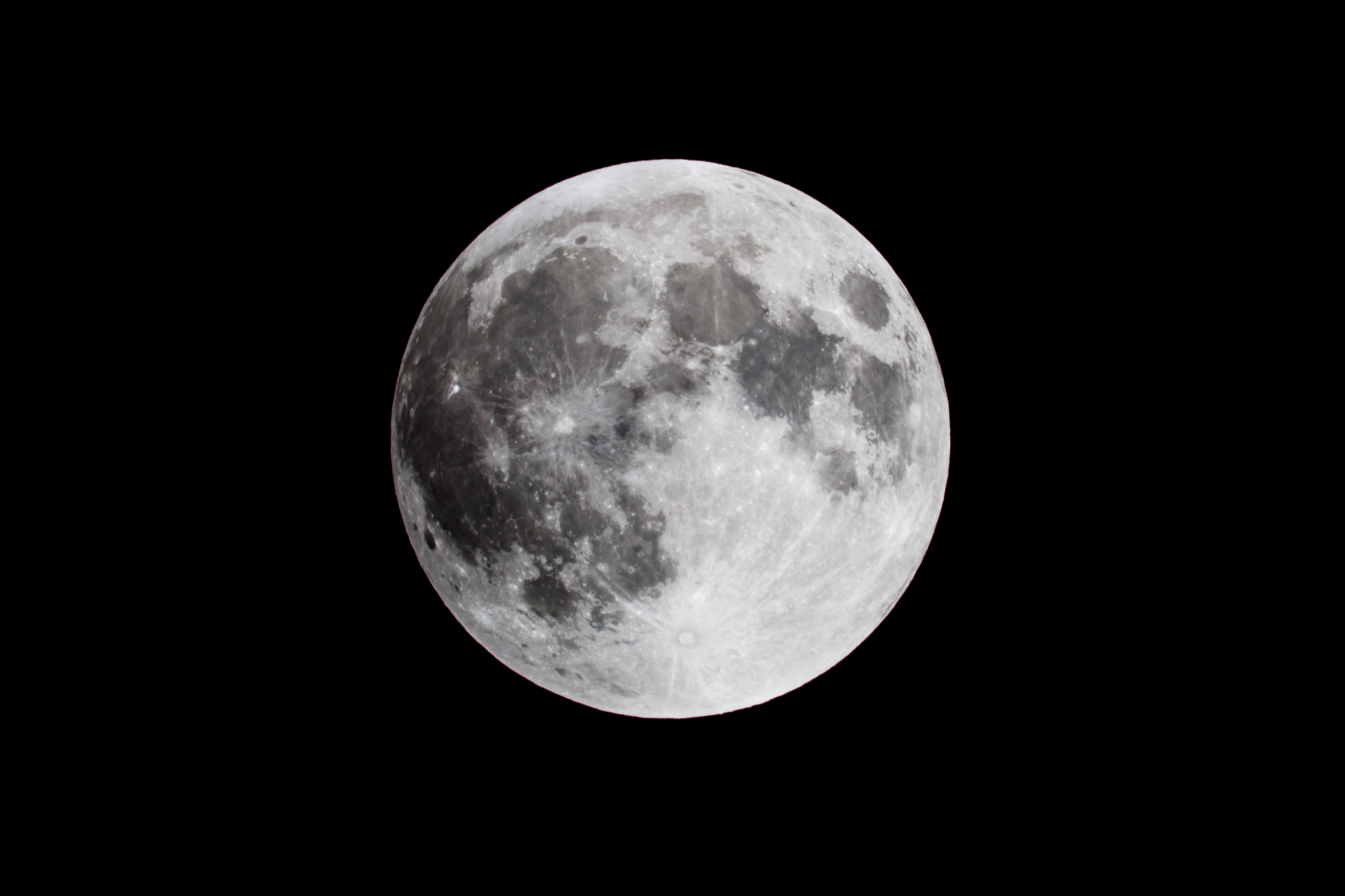 Get Supermoon Ready with 5 Tips