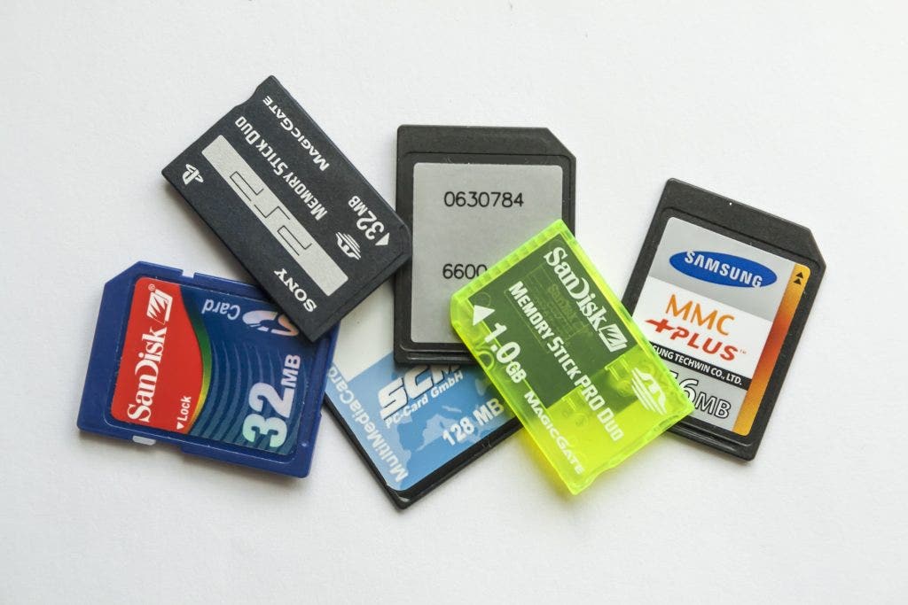 five-types-of-camera-memory-card