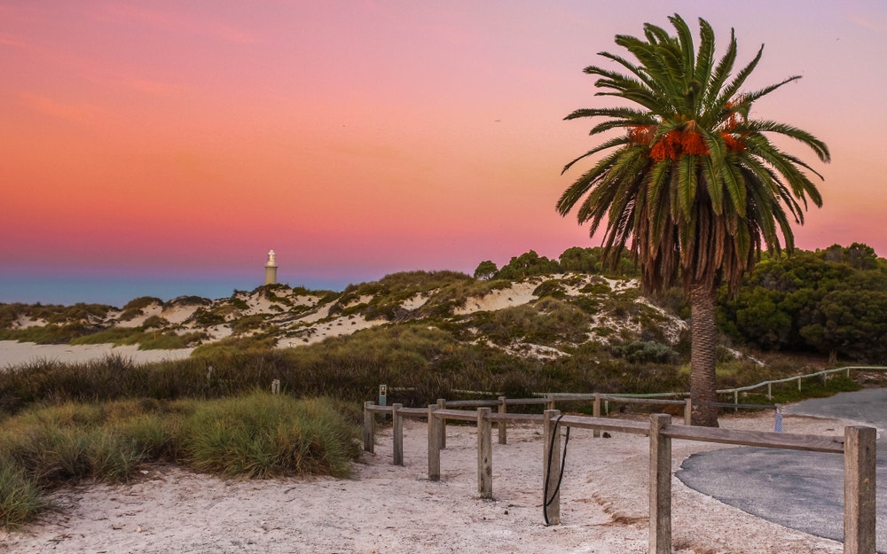 rottness-island-shoreline-sunset