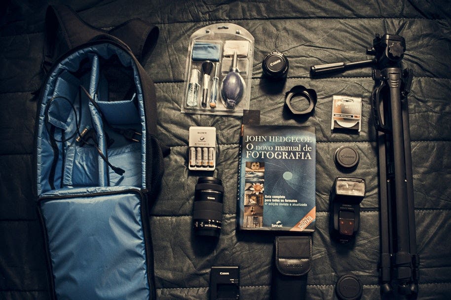 How to Properly Pack Your Camera Bag